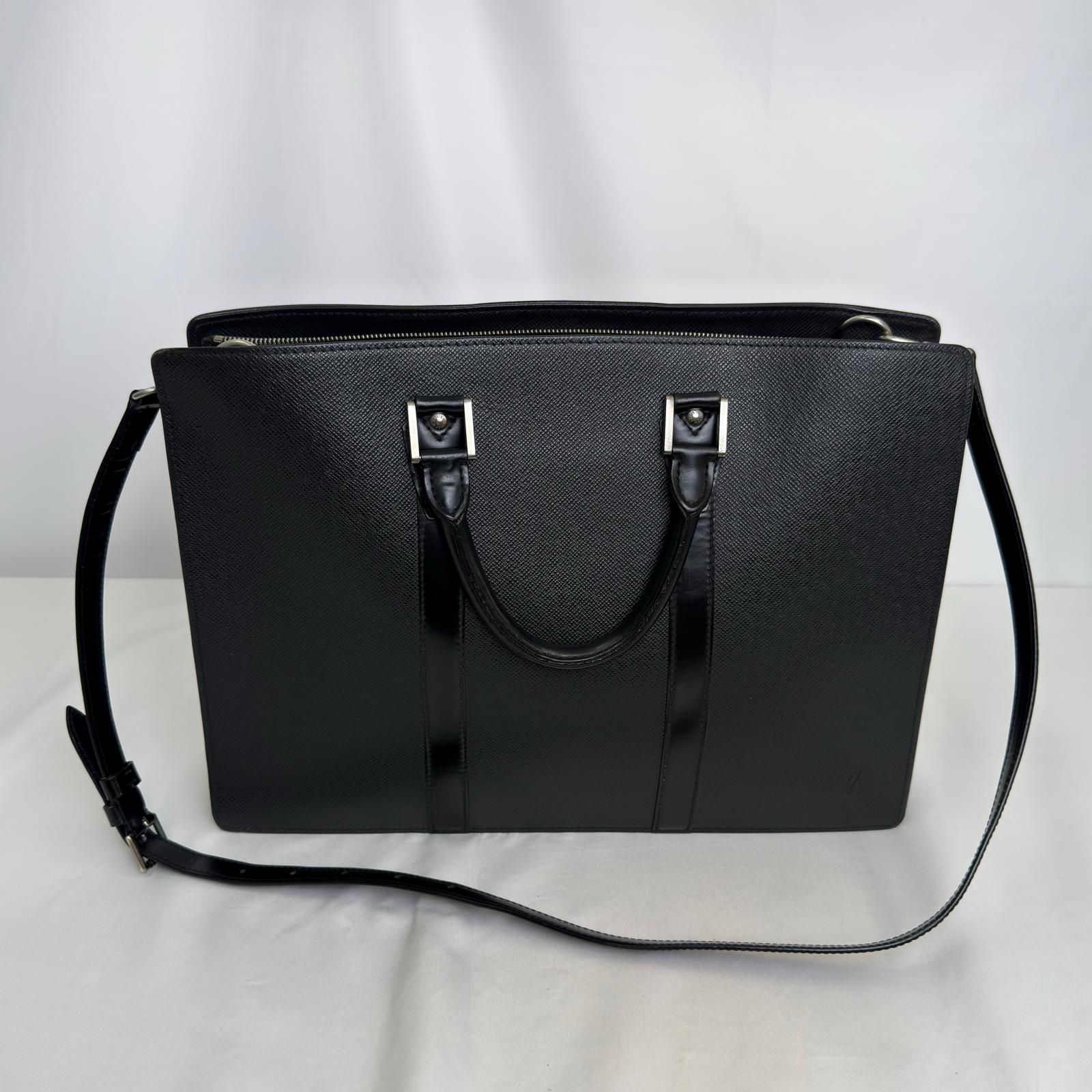 本物保証 LOUIS VUITTON ルイ・ヴィトン タイガ ポルト ドキュマン