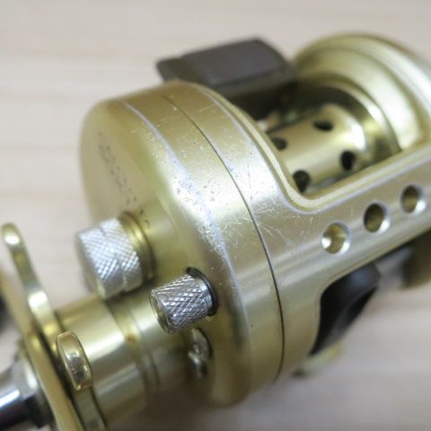 SHIMANO シマノ リール CALCUTTA 50XT カルカッタ ベイトリール - メルカリ