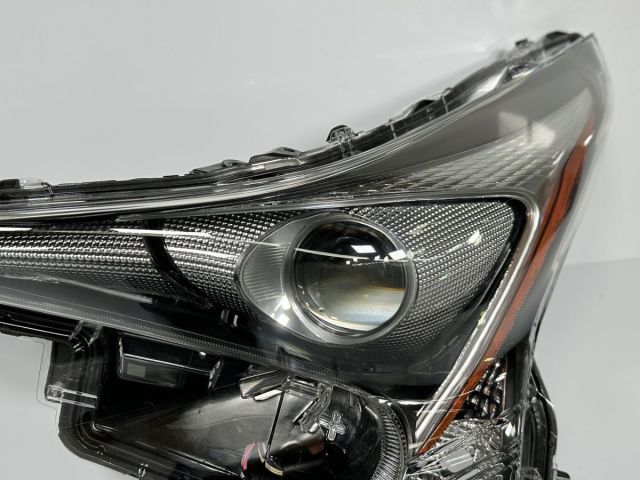 美品/破損キズなし プリウス ZVW50 ZVW51 ZVW55 前期 純正 左ヘッド