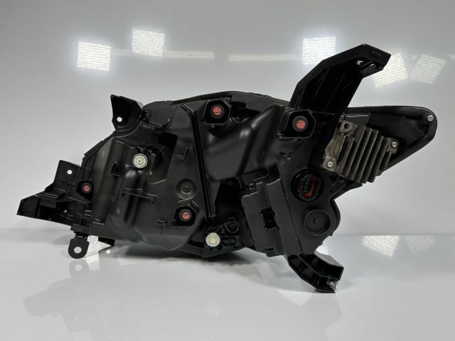 極美品/低走行 セレナ C28 FC28 GC28 GFC28 純正 三眼LED 右ヘッド