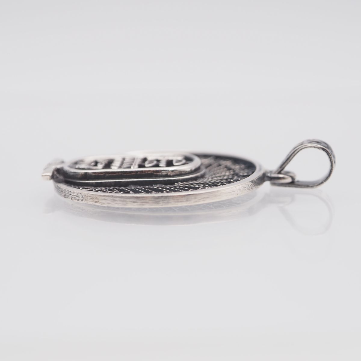 L479 ヴィンテージ ペンダント トップ ヒエログリフ 古代エジプト 象形