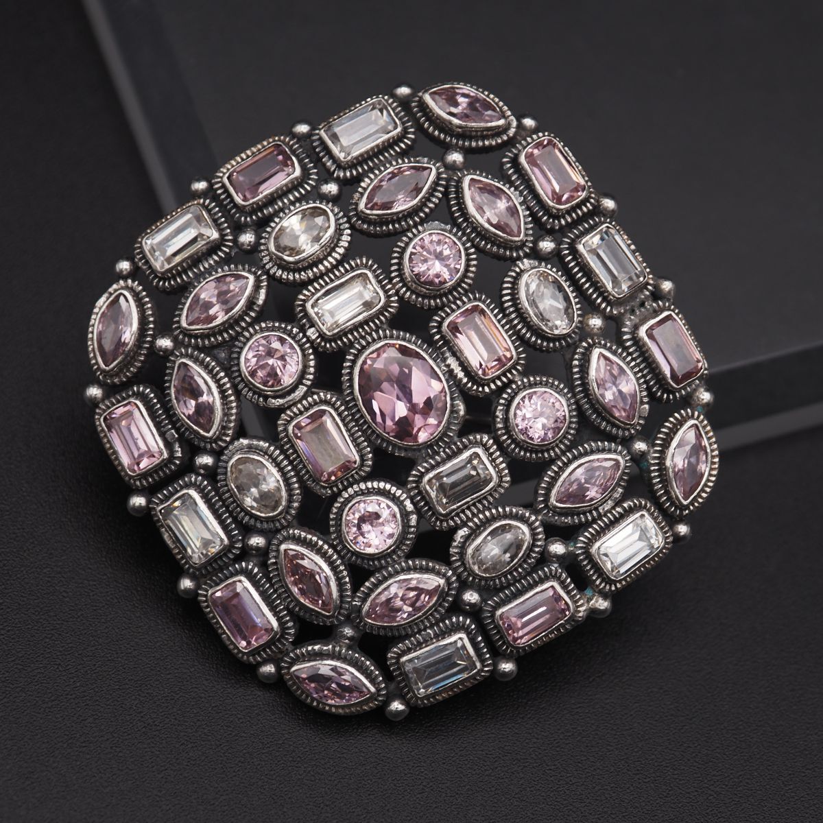 L 526 ピンクストーン ダイヤモンド風 ブローチ デザイン シルバー