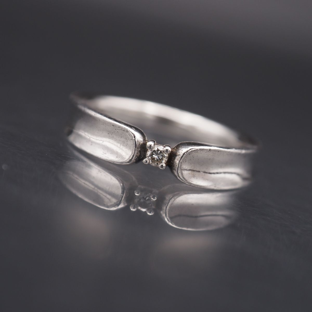 L 417 4℃ ヨンドシー ピュアシルバー Pure silver刻印 リング ダイヤモンド シークレットストーン デザイン シルバー 指輪 9号