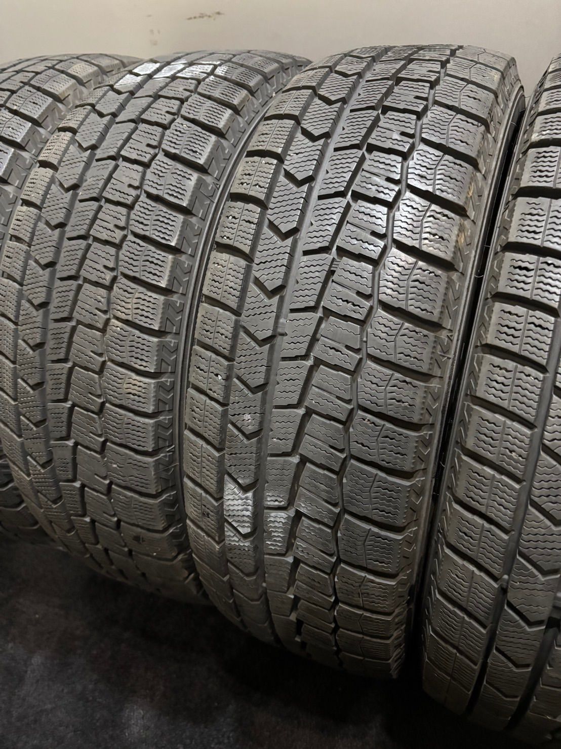 185 65 R 15 DUNLOP WINTER MAXX WM 02 22年製 スタッドレス 4本 ダンロップ ウィンターマックス アクア フリード シエンタ 南2 L 132