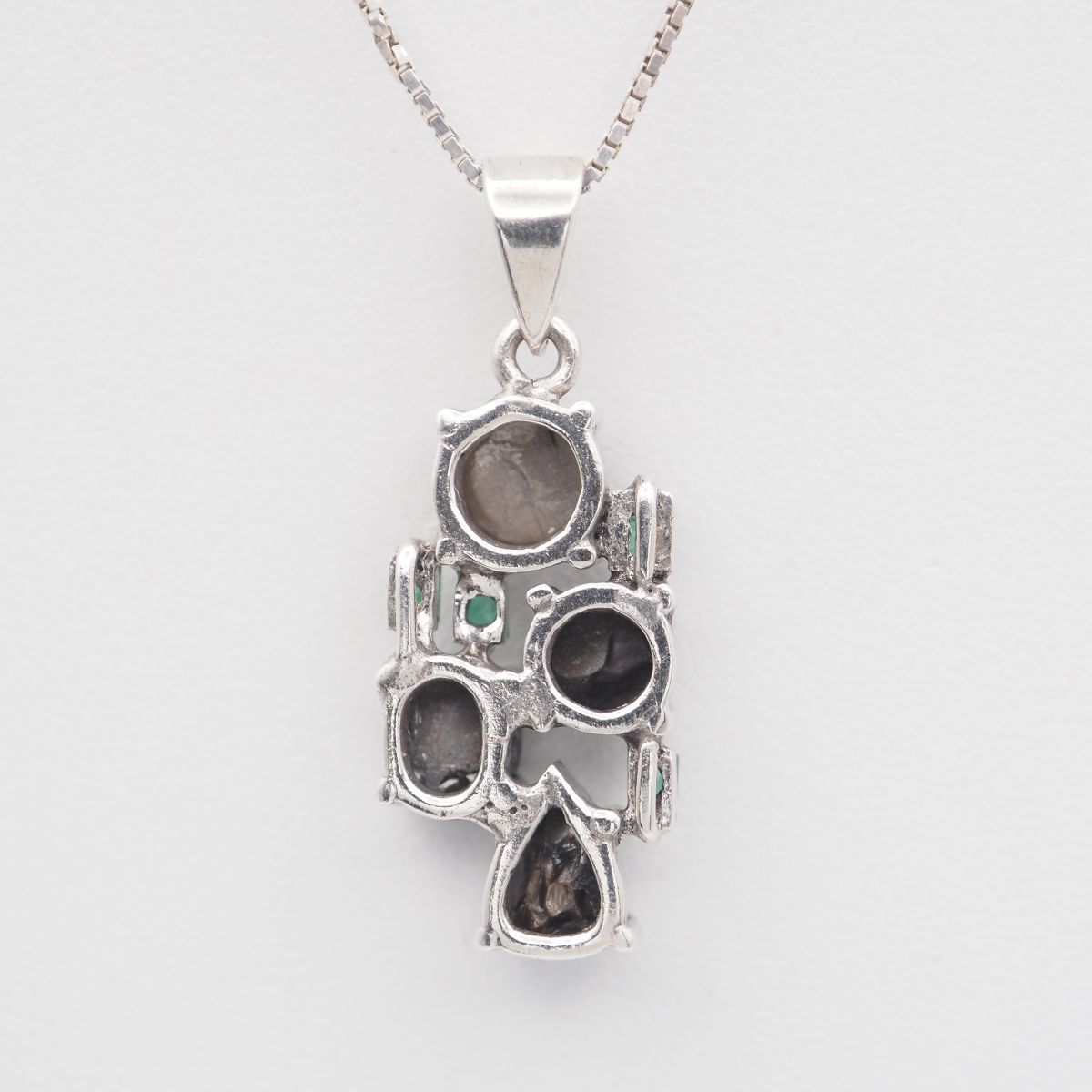 グリーンストーン ペンダント