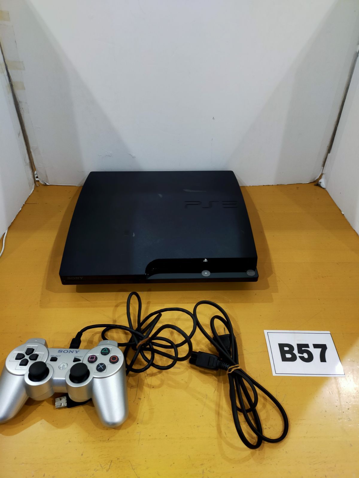 Ｂ57 SONY PS 3本体 CECH-2000 A