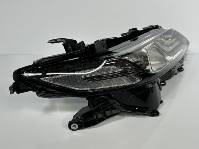 極美品/破損キズなし カムリ AXVH70 AXVH75 後期 純正 右ヘッドライト