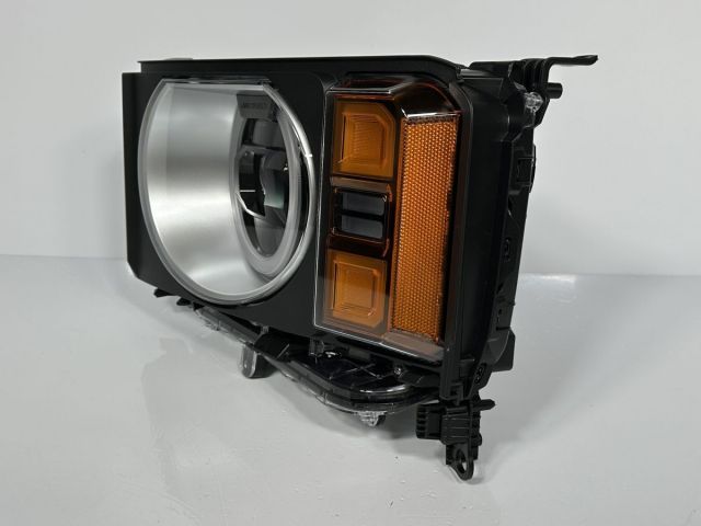 新品/美品/希少 ランドクルーザー 250 TRJ250W 純正 左ヘッドライト
