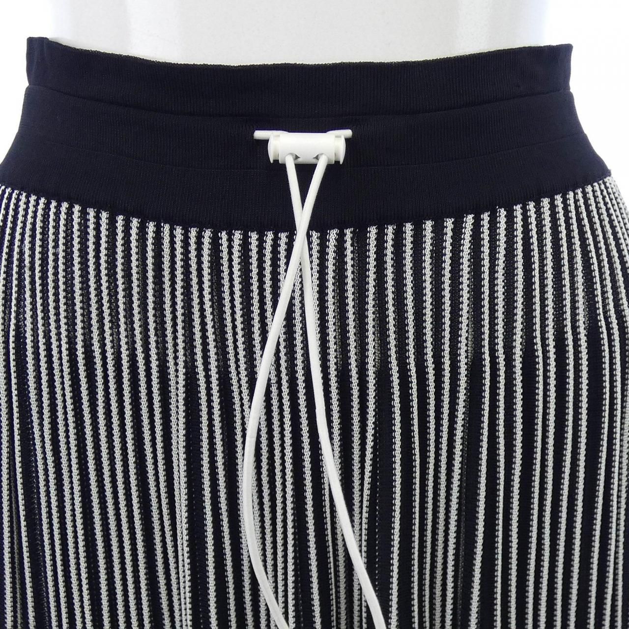 ヴァレンティノ スカート