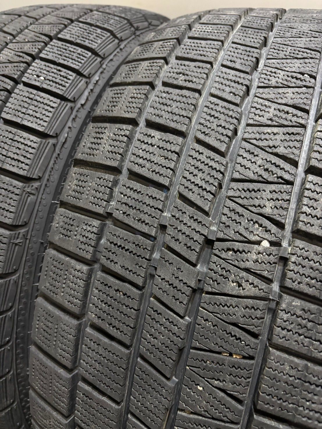 20年製 スタッドレス