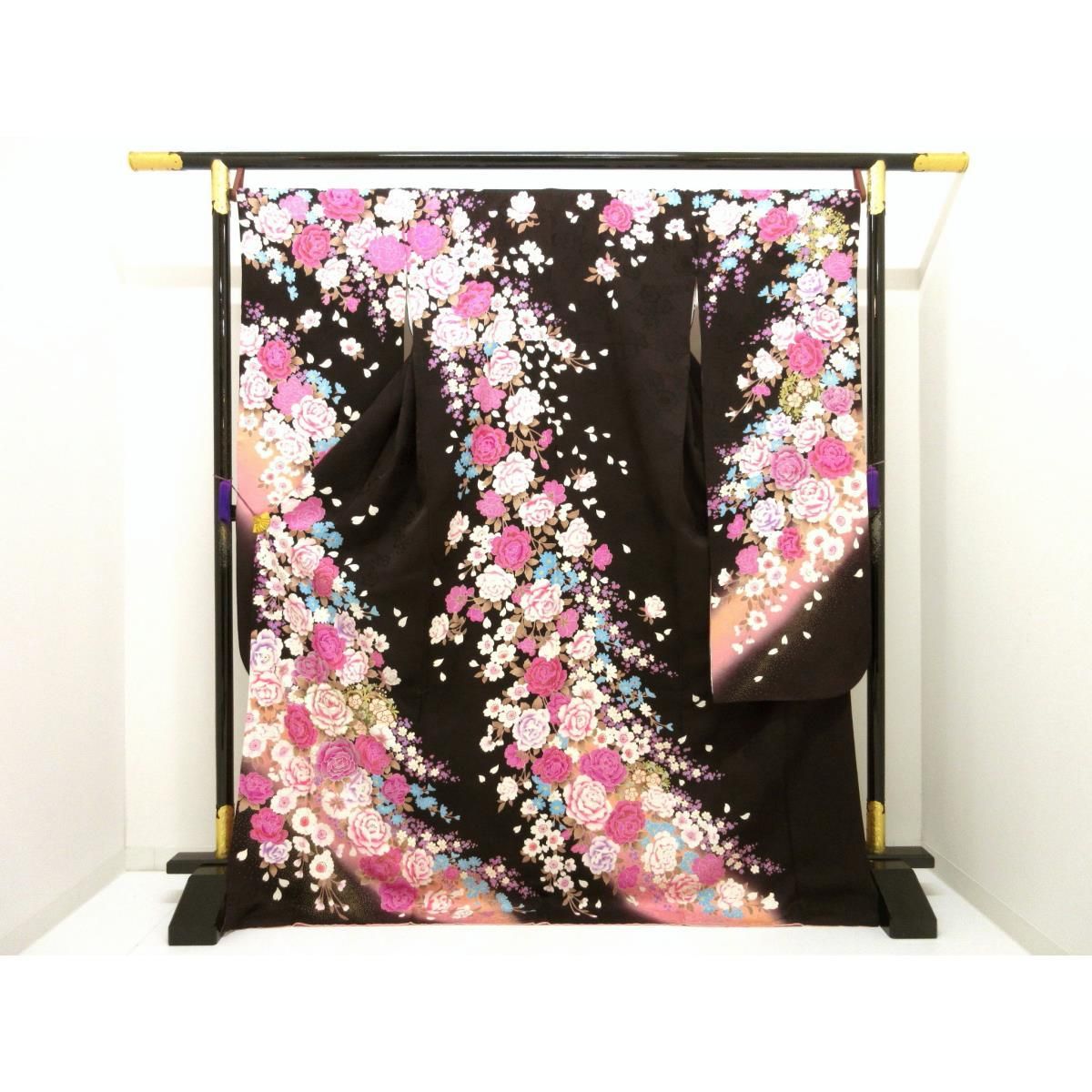 振袖 友禅金彩加工 刺繍入りボカシ染 ラインストーン入り