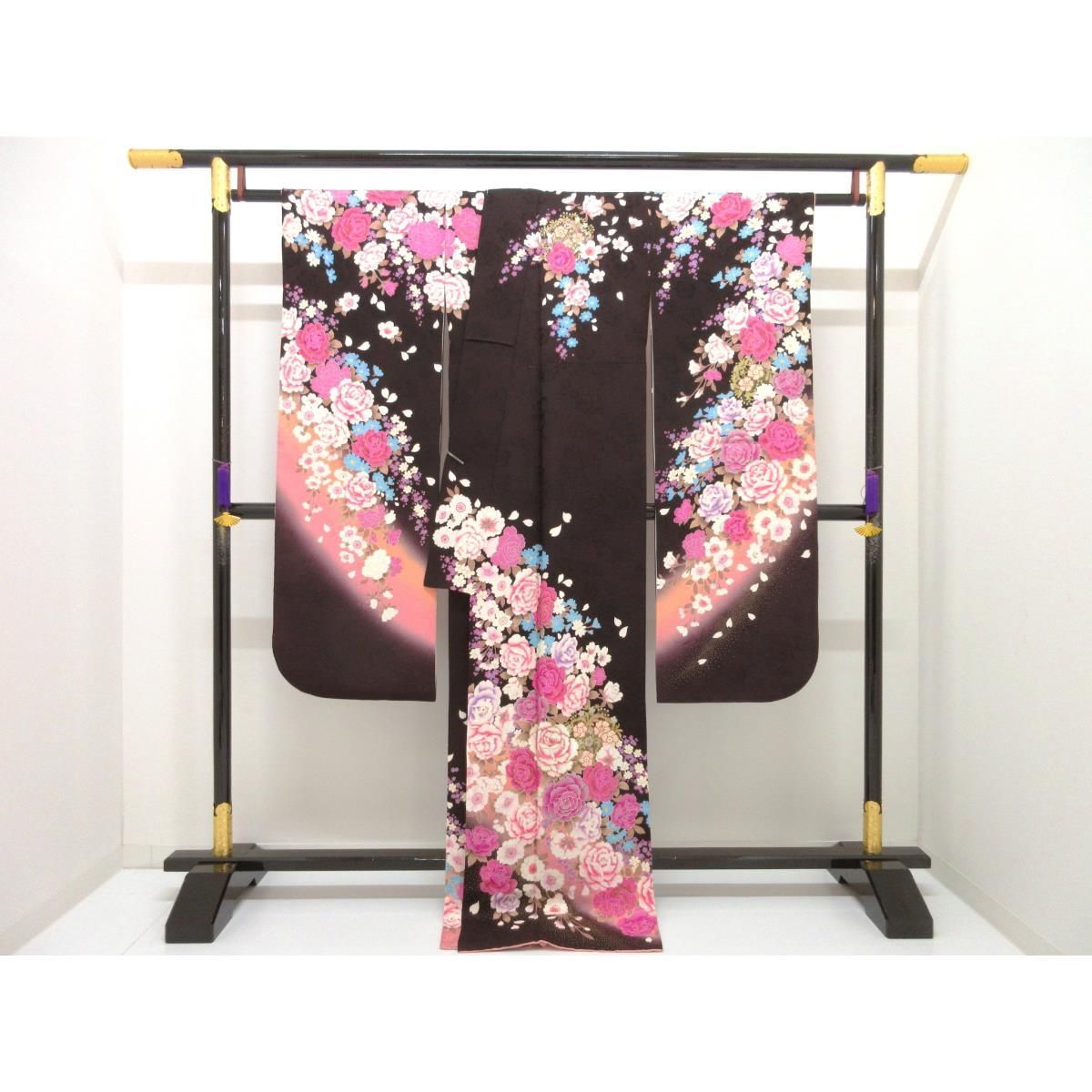 友禅金彩加工 刺繍入りボカシ染