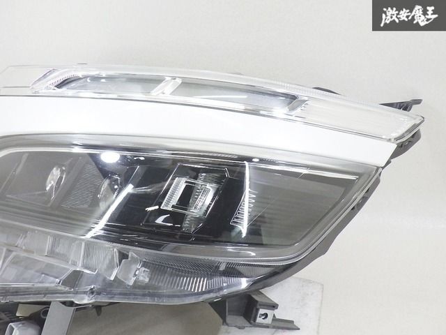 トヨタ 純正 ZRR80W 80 ヴォクシー 後期 LED ヘッドライト ヘッド