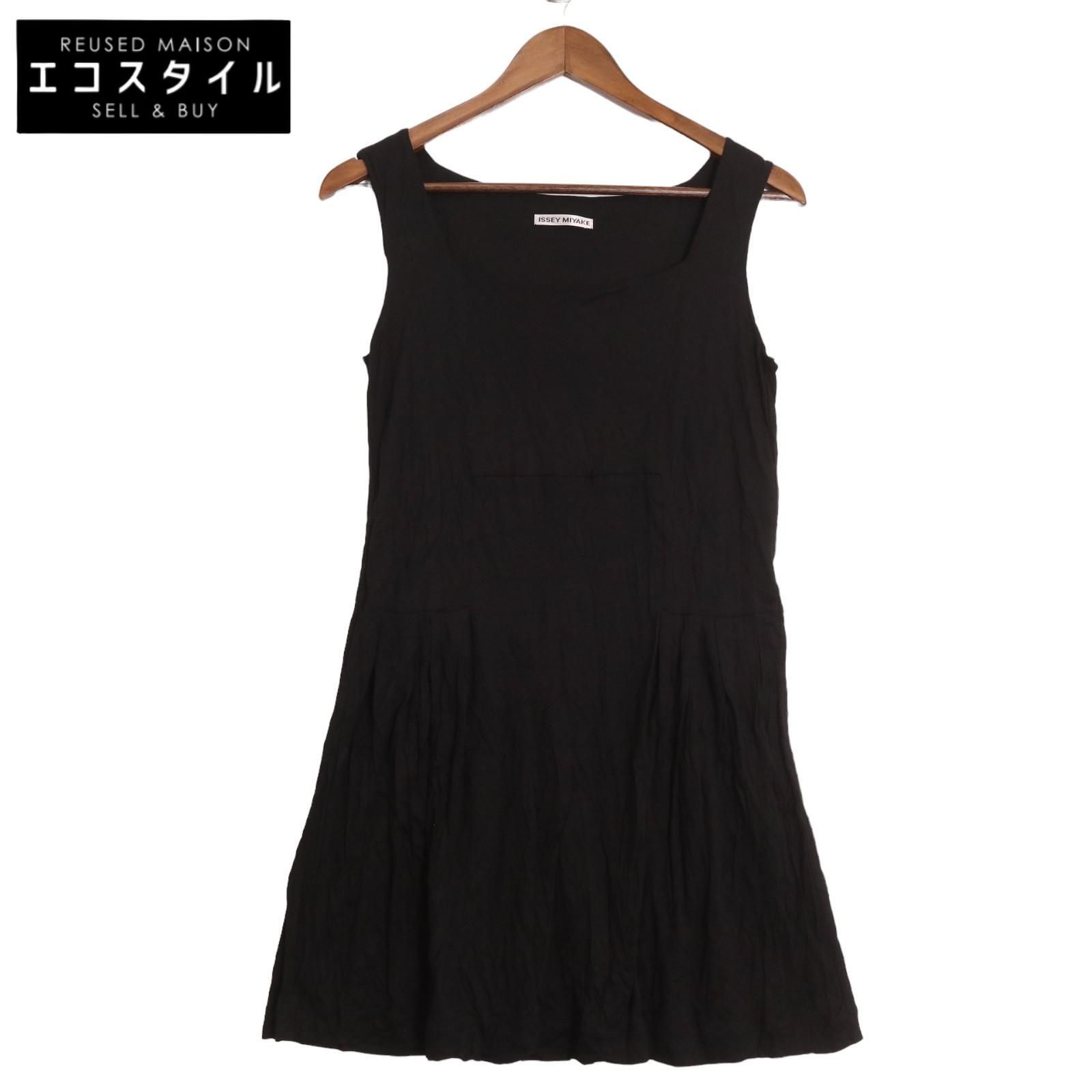 ISSEY MIYAKE イッセイミヤケ ブラック ノースリーブ トップス 2