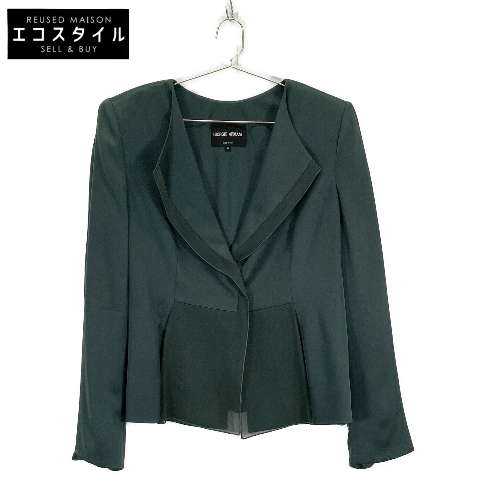 未使用 ジョルジオアルマーニ ショートジャケット 38 シルク100% 未使用 ジョルジオアルマーニ ショートジャケット 38 シルク100% 未