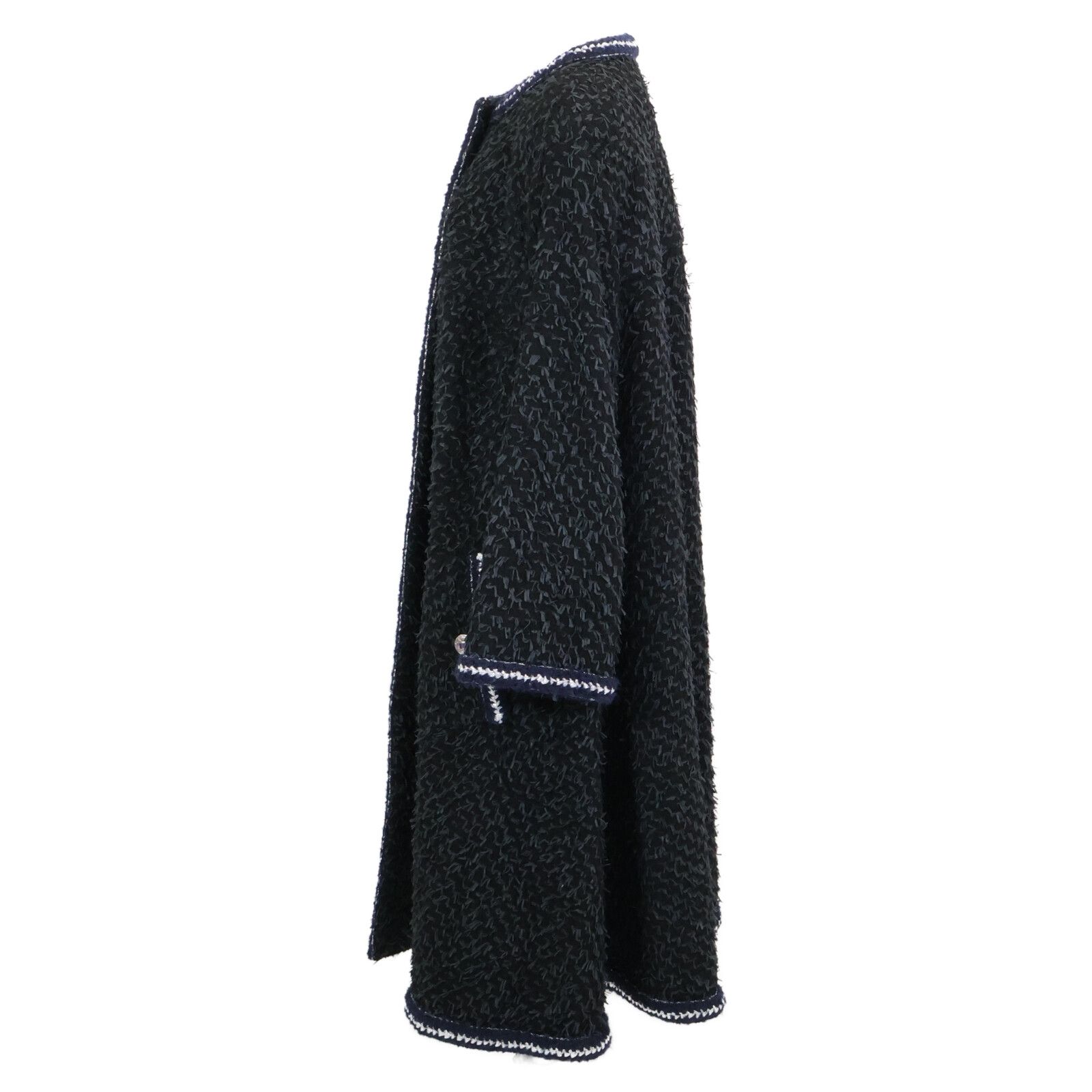 ビジューボタン