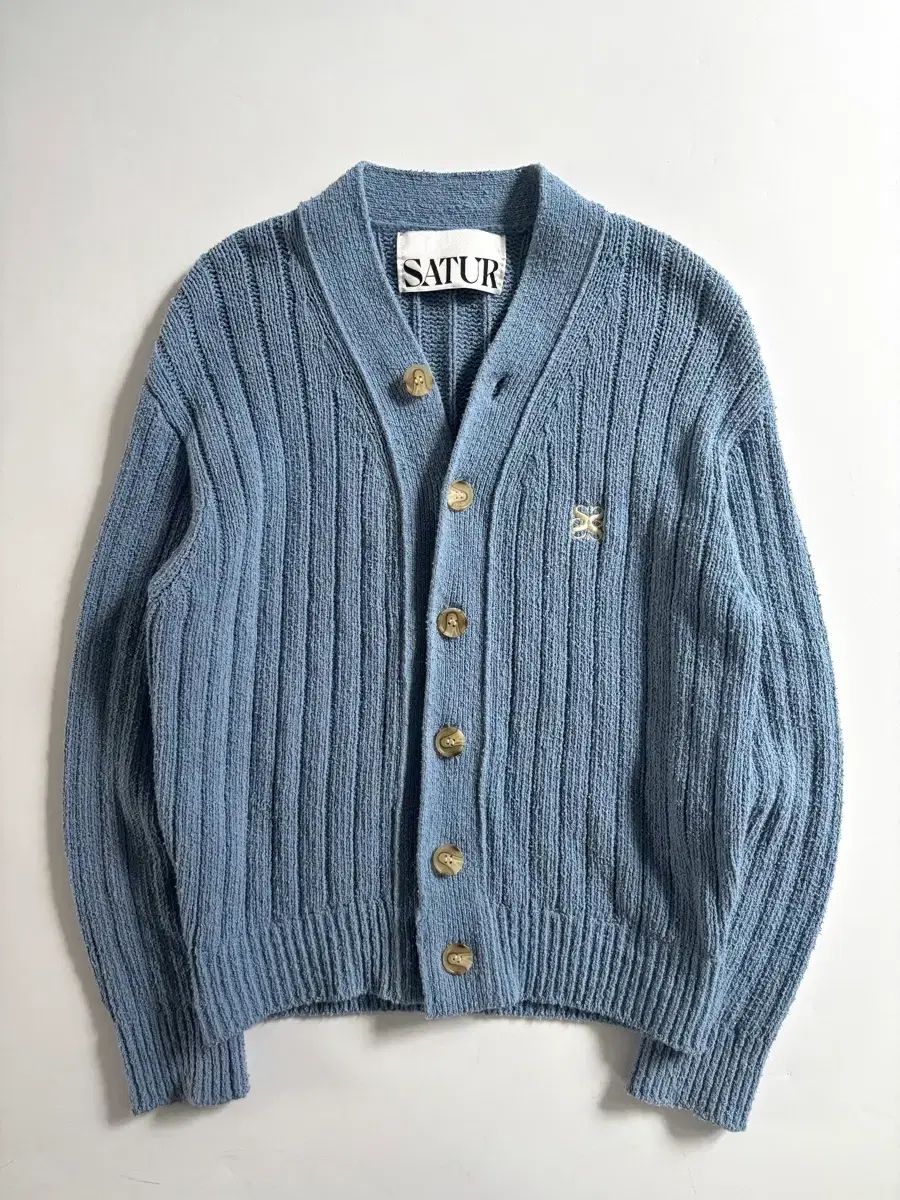 SATUR カーディガン Satur 新 サター 刺繍 ロゴ ブルー COLOR ボタン カーディガン - メルカリ