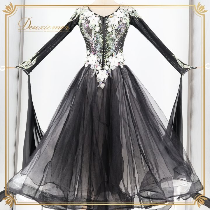 社交ダンス 衣装 ドレス ワンピース 黒 フロート 白 デモ 競技 パーティ 上品 感 ブラック系 黒色系 フェスティバル ドレスアップ エレガント 上品なデザイン フリル おしゃれ 競技用