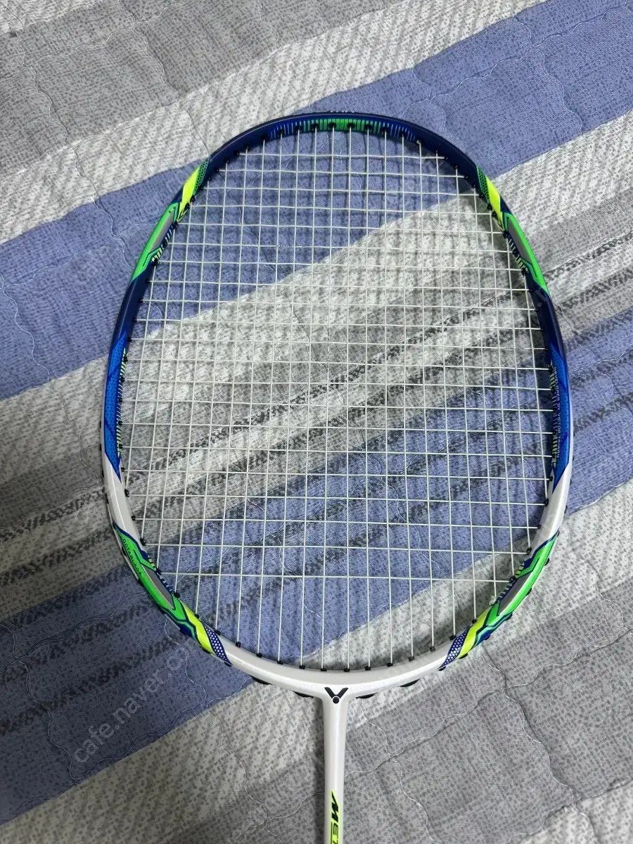 VICTOR ビクター メテオ x 80 バドミントン ラケット