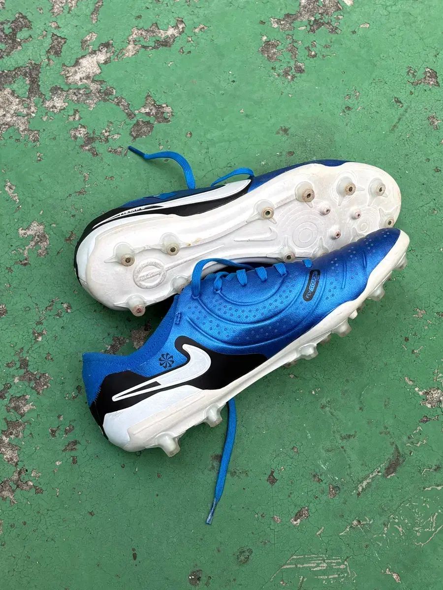  ナイキ ティエンポ レジェンド プロ ag 275 フットサルシューズ シューズ