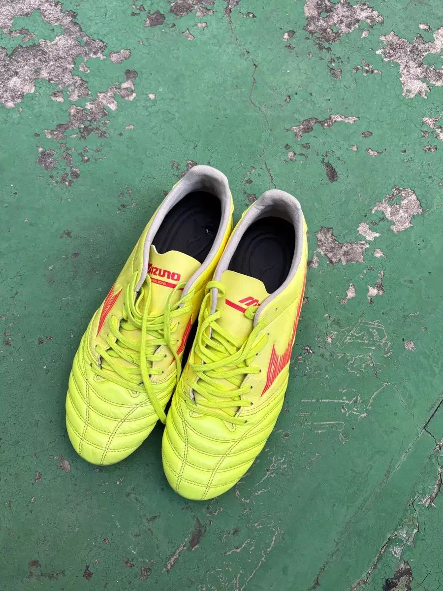 mizuno モレリア NEO プロ ag