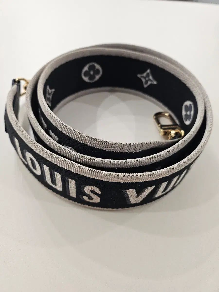 ルイヴィトン ダイアン ストラップ