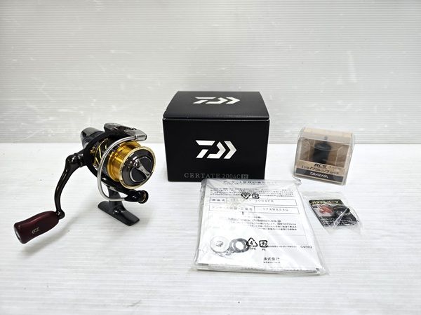 品 ダイワ Daiwa スピニングリール 13 セルテート 2004 CH Iシェイプコルクノブ レッド 〇YR 19650〇