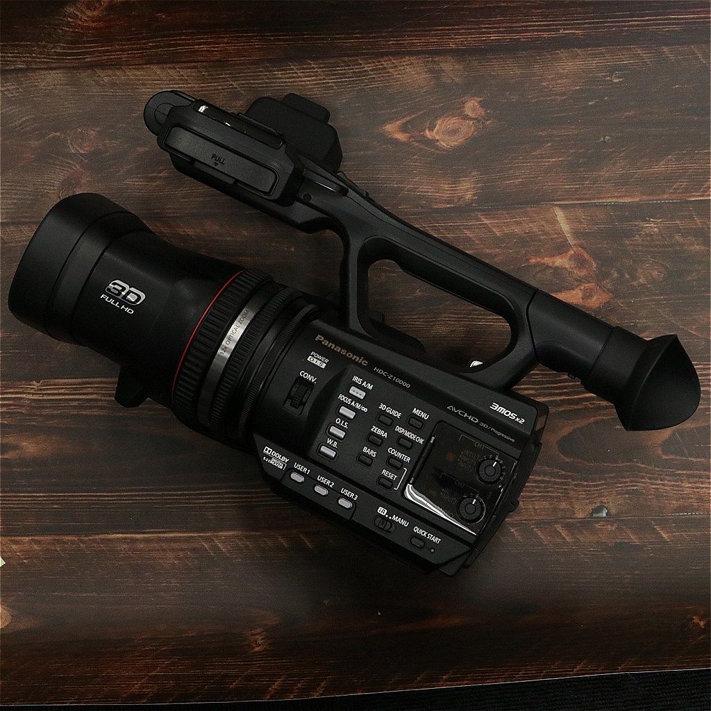 上品 Panasonic HDC-Z 10000 デジタルハイビジョンビデオカメラ 6762