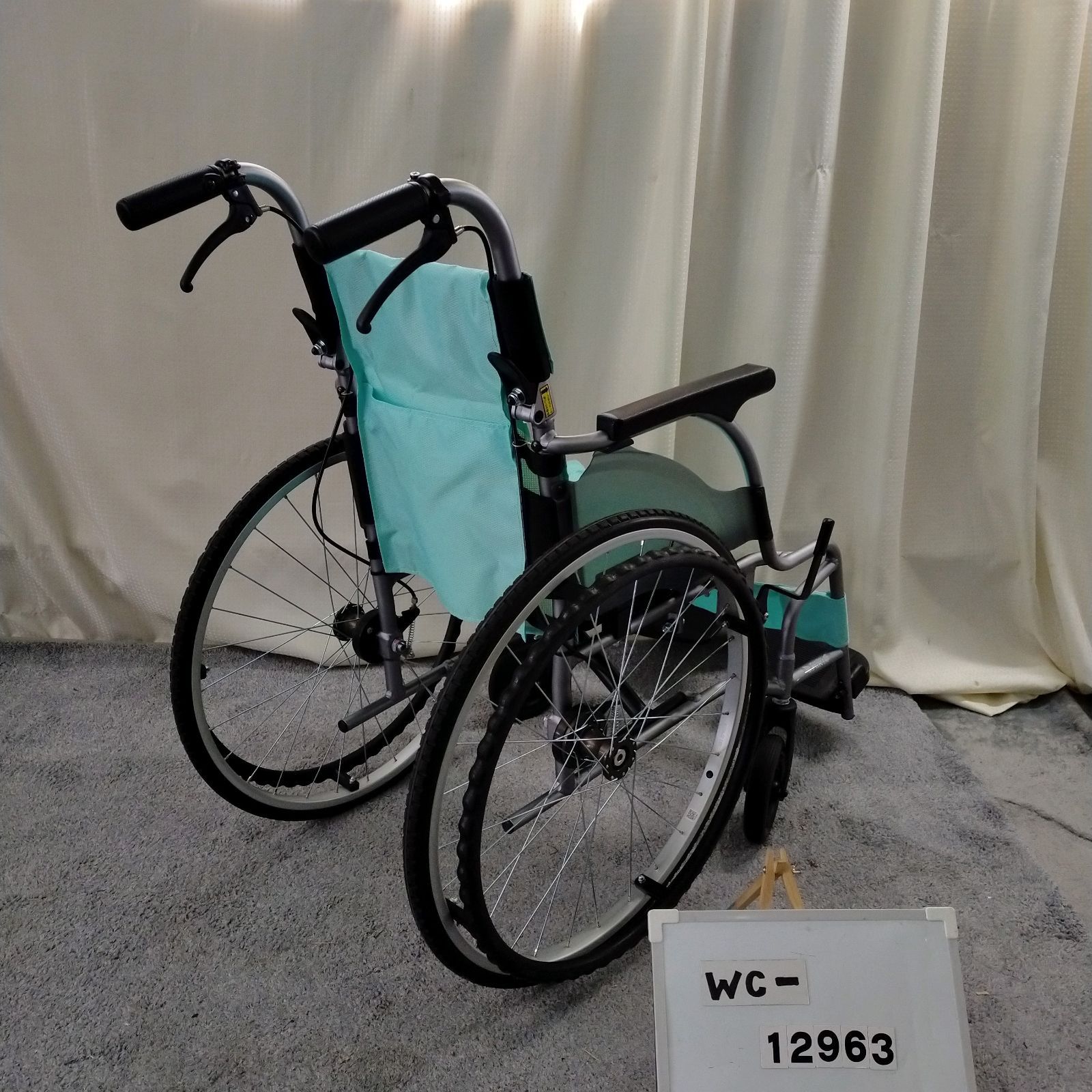 WC-12963 MIKI ミキ カルッタ CRT-1 PU 軽量 コンパクト ノーパンクタイヤ 自走型 自走式 車椅子 車イス 車いす 洗浄 消毒済