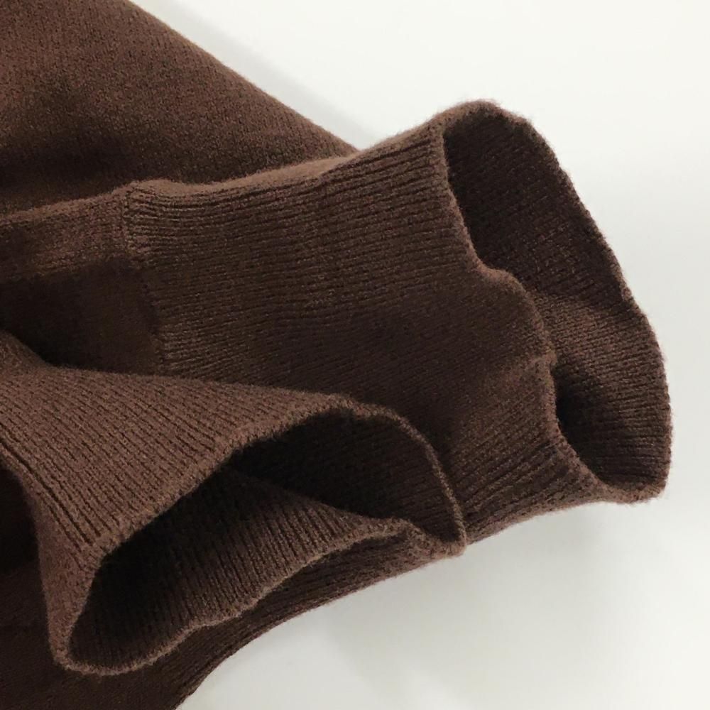 美品】パーリーゲイツ タートルネックセーター ブラウン×白 胸元ロゴ