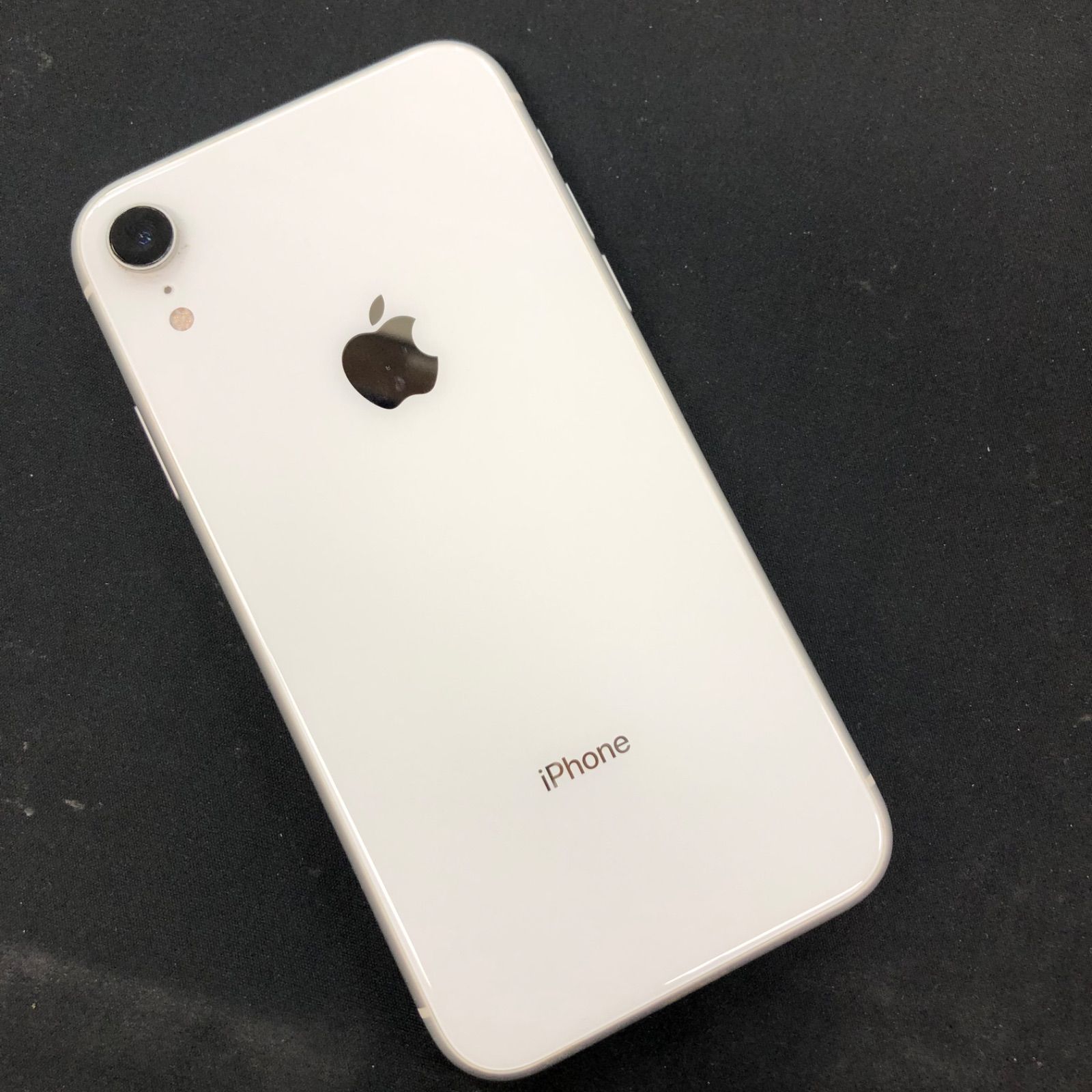Phone XR ホワイト　64GB docomoSIMロックあり 中古】Apple docomo 【SIMロック解除済み】 iPhone XR 64GB ホワイト
