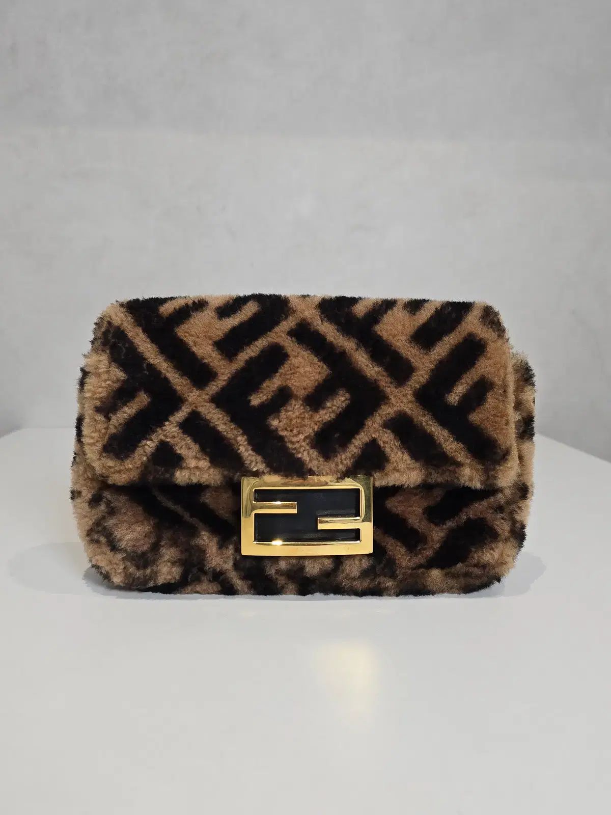 ラックスオール フェンディ ファー ミニ バゲットバッグ トート クロスバッグ 8 BS 017