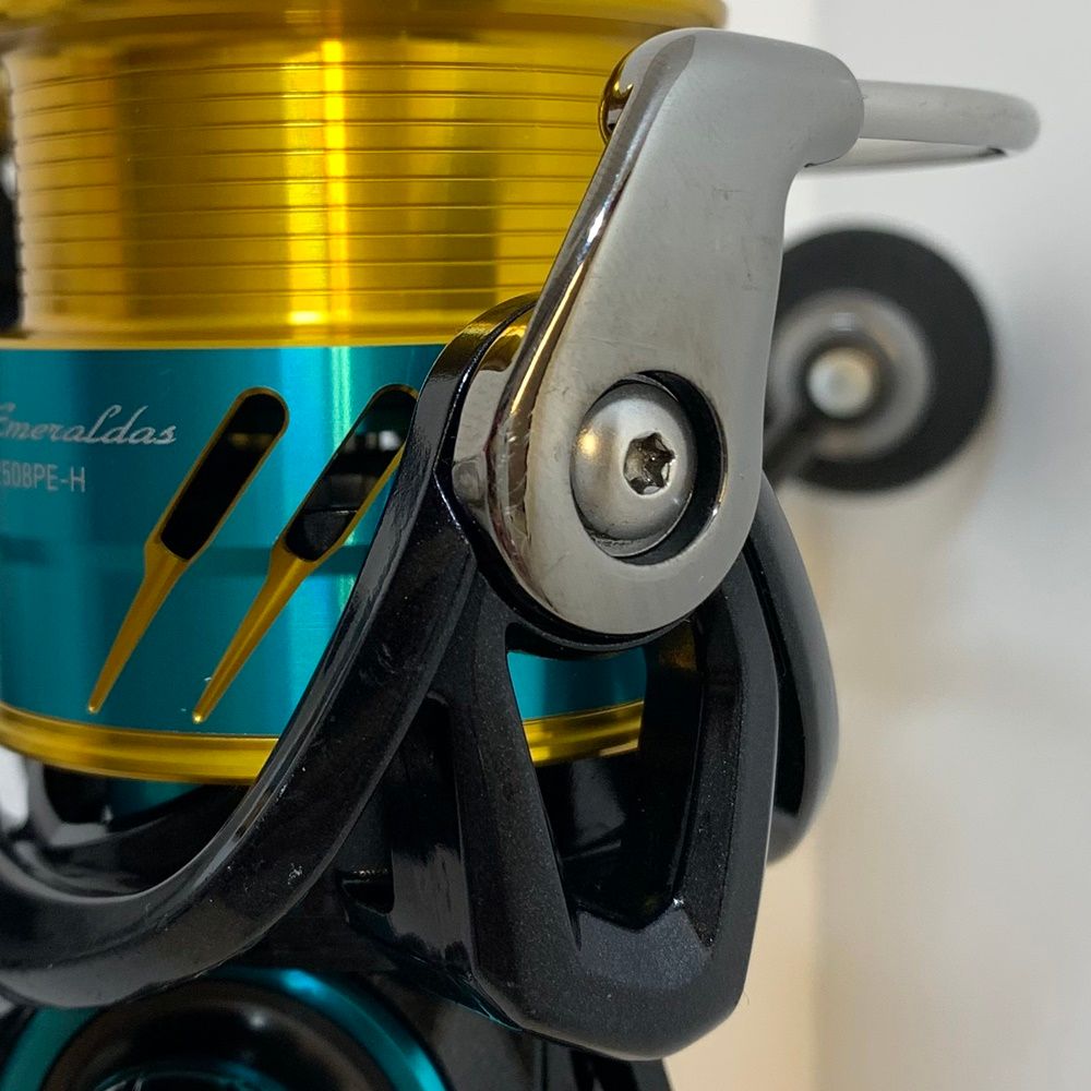 スピニングリール