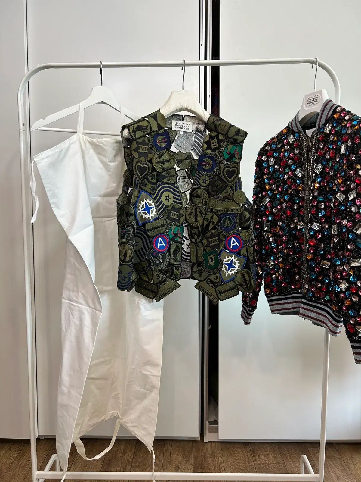 メゾンマルジェラ ミリタリー インシグニア ベスト