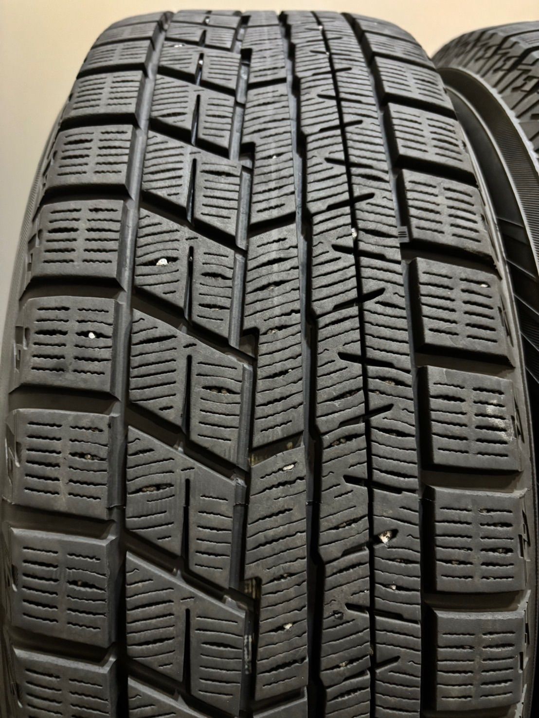 H スタッドレス