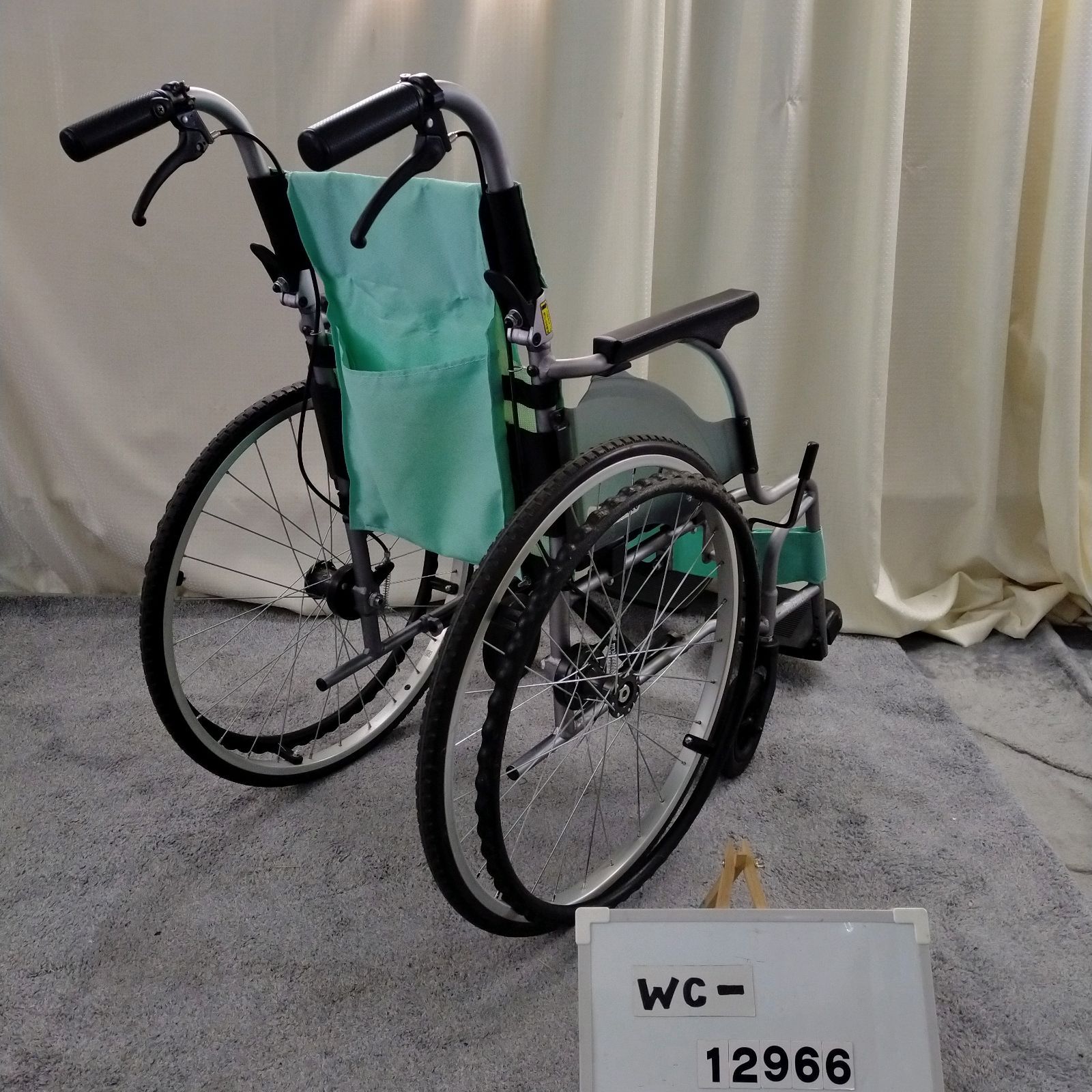 WC-12966 MIKI ミキ カルッタ CRT-1 PU 軽量 コンパクト ノーパンクタイヤ 自走型 自走式 車椅子 車イス 車いす 洗浄 消毒済