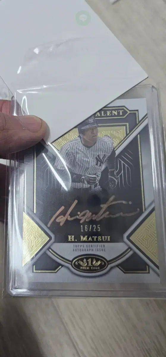 ニューヨーク ヤンキース 松井秀喜 サイン入り カード 16 25 野球