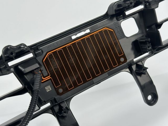 美品/破損なし プリウス ZVW60 MXWH60 純正 フロントグリル インナー