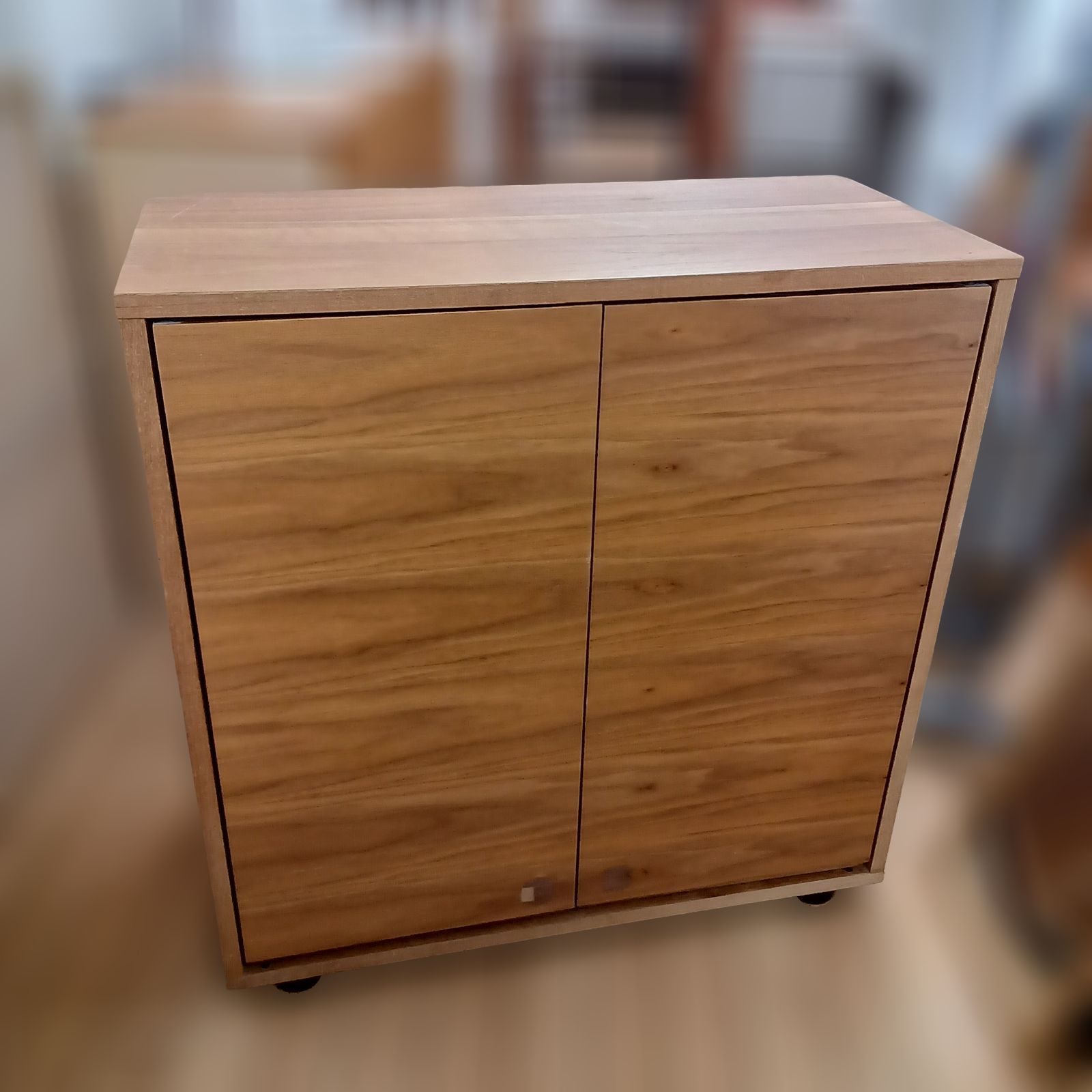 関東地域 販売 リユースの 無印 キャビネット ウォールナット 管理1219 01