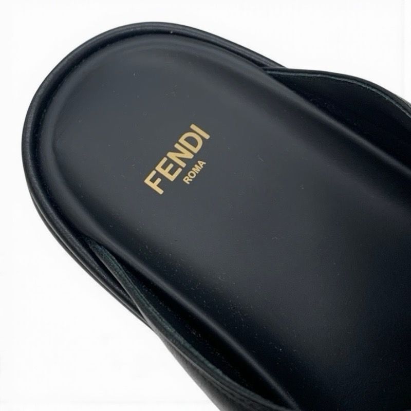 フェンディ FENDI サンダル 靴 シューズ レザー ブラック ゴールド