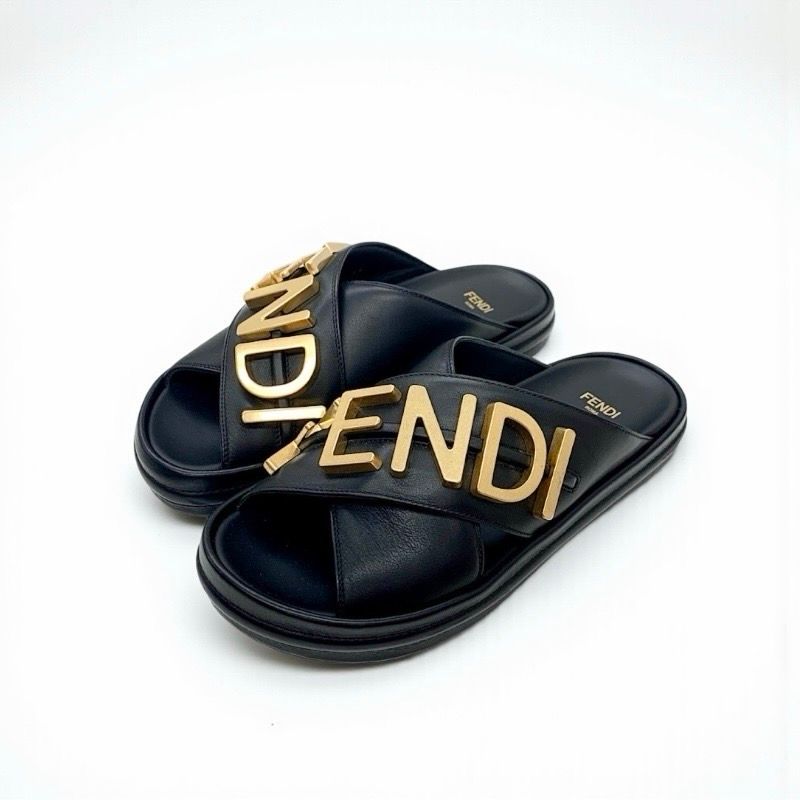FENDI フェンディ　ロゴサンダル　ブラック フェンディ FENDI サンダル 靴 シューズ レザー ブラック ゴールド