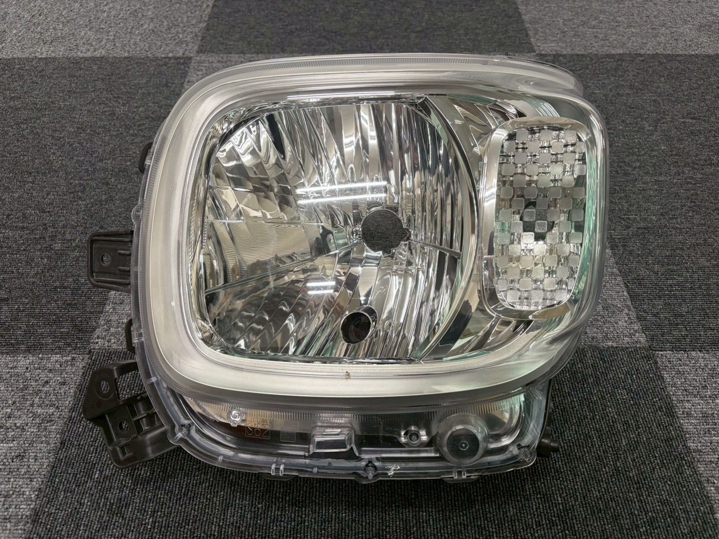 2511-99-01 スズキ スペーシア 純正 MK53S 右 ヘッドライト ICHIKOH