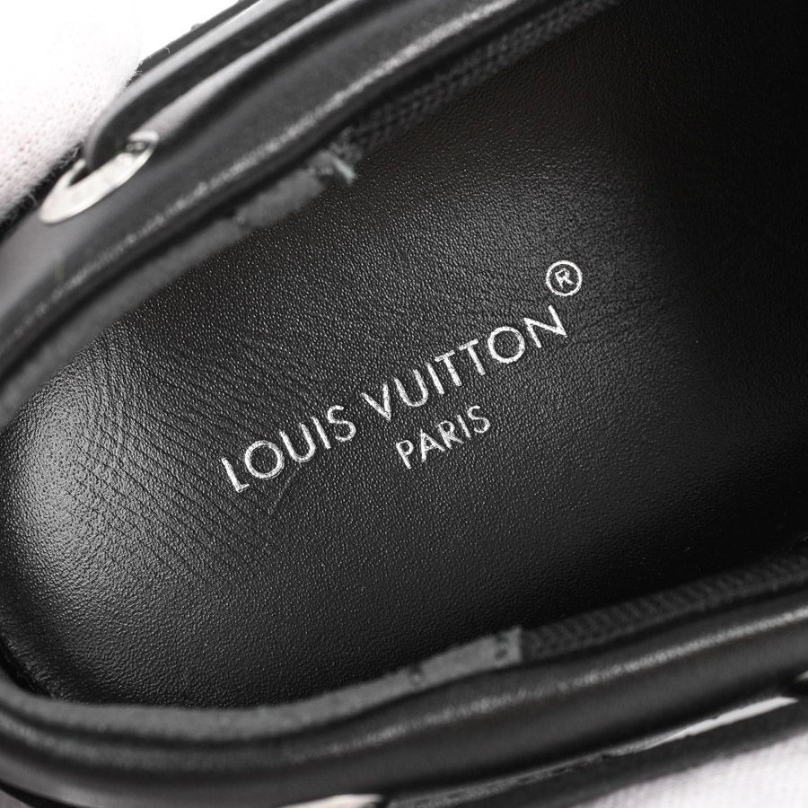 VUITTON