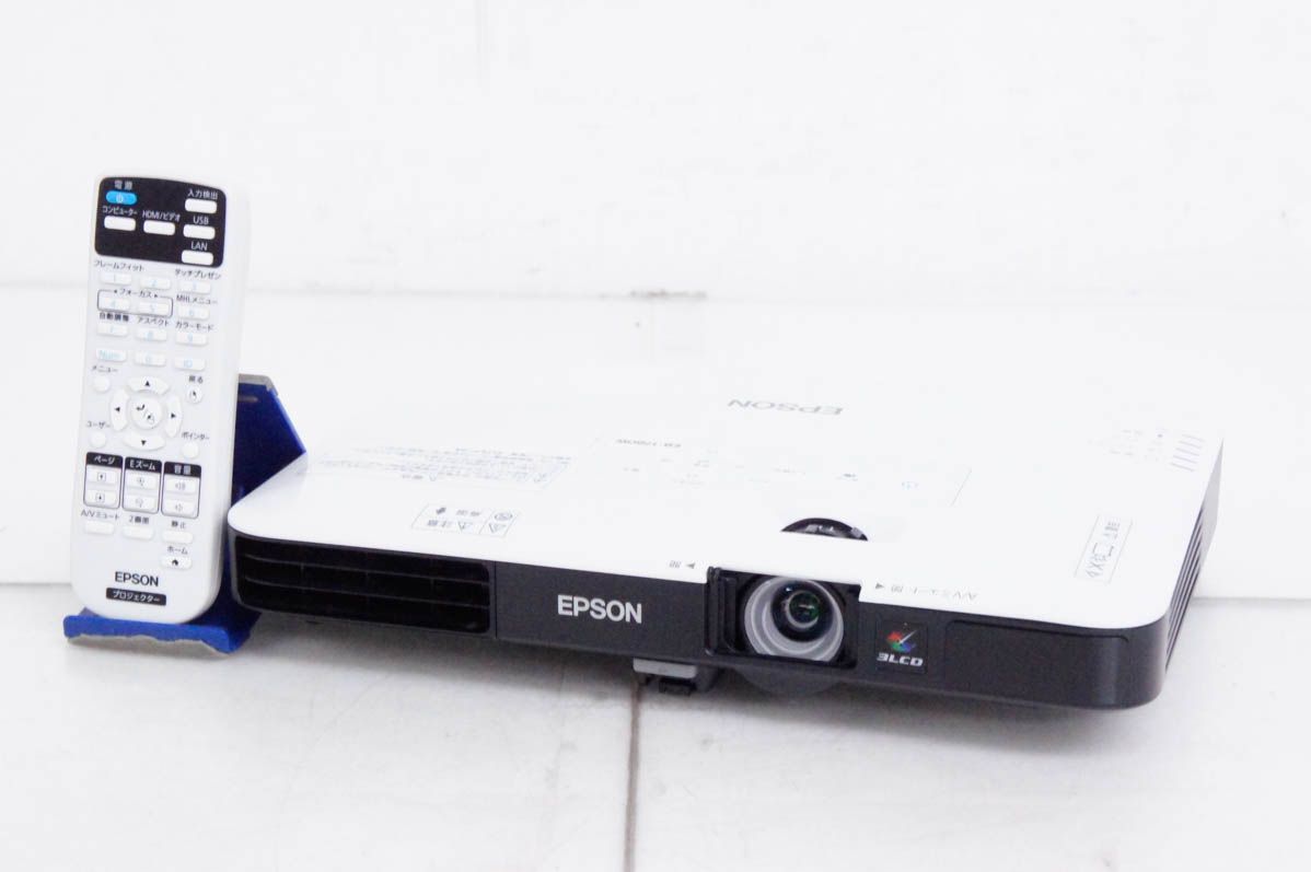 中古】EPSONエプソン モバイルプロジェクター EB-1780W 3000lm - メルカリ
