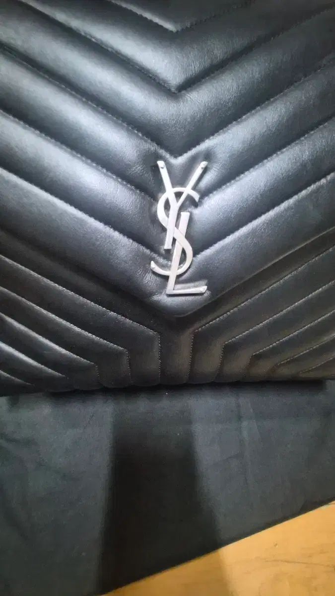 Saint Laurent サンローラン ルルバッグ ラージサイズ