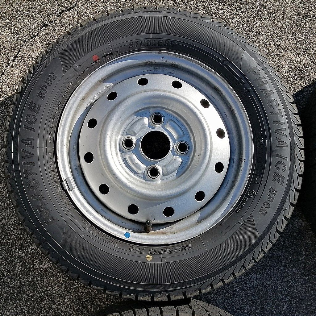節約 13インチ スタッドレス 145/80R13 PRACTIVA ICE BP02 2023年 鉄