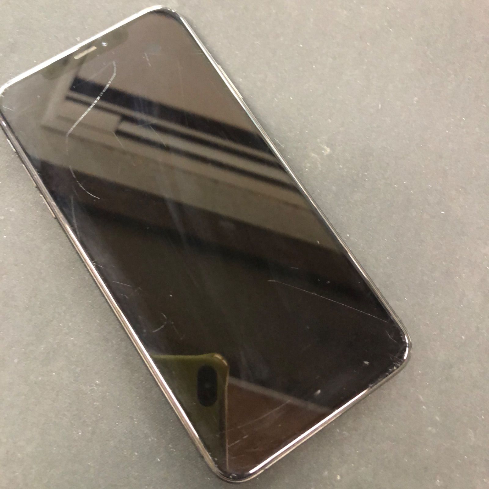訳あり品iPhone Xs Max docomo SIMロック解除済 256GB ブラック iPhone 
