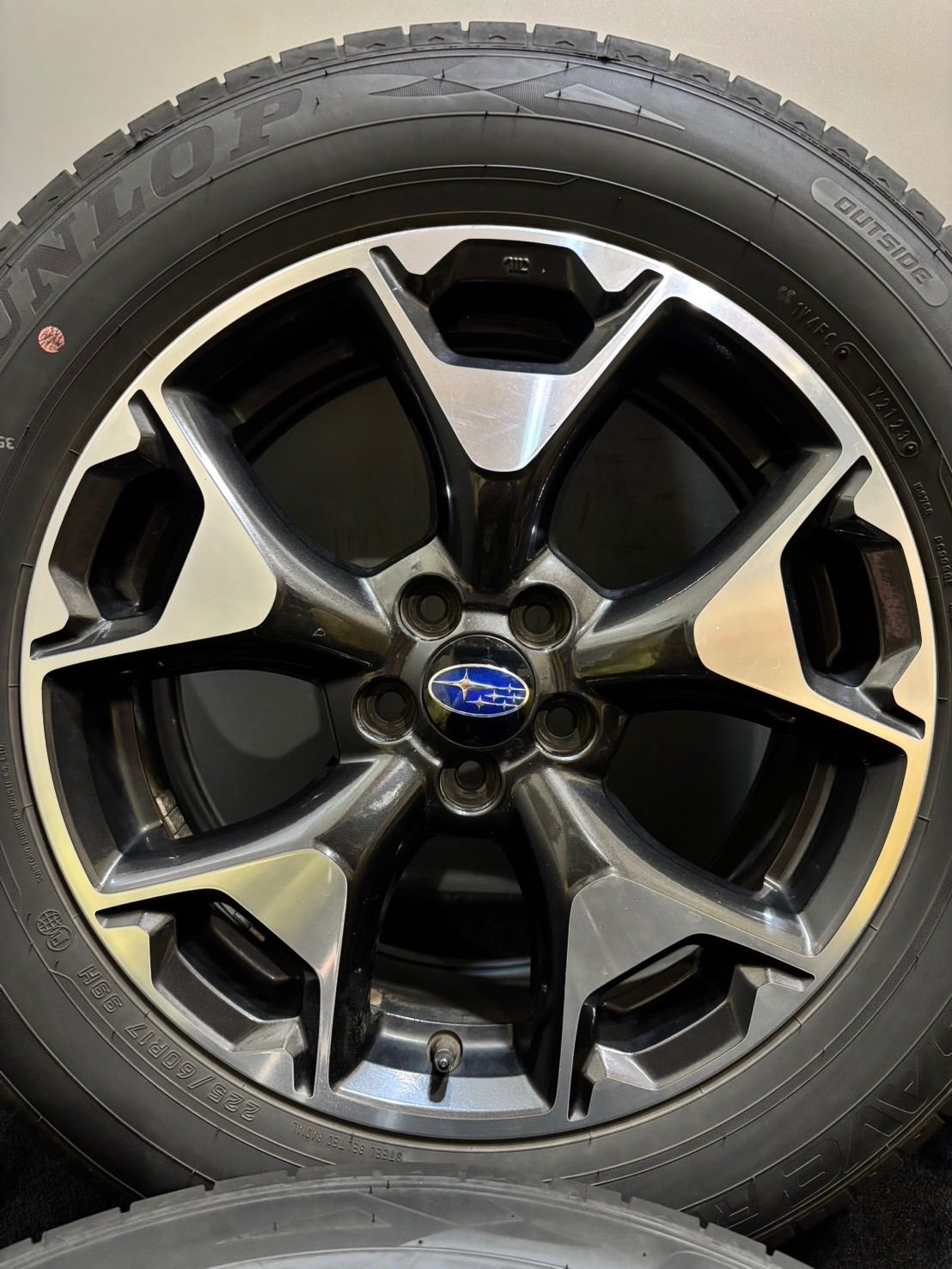 ☆225/60R17 DUNLOP/ENASAVE RV505 23年製 スバル XV 純正 ENKEI 17