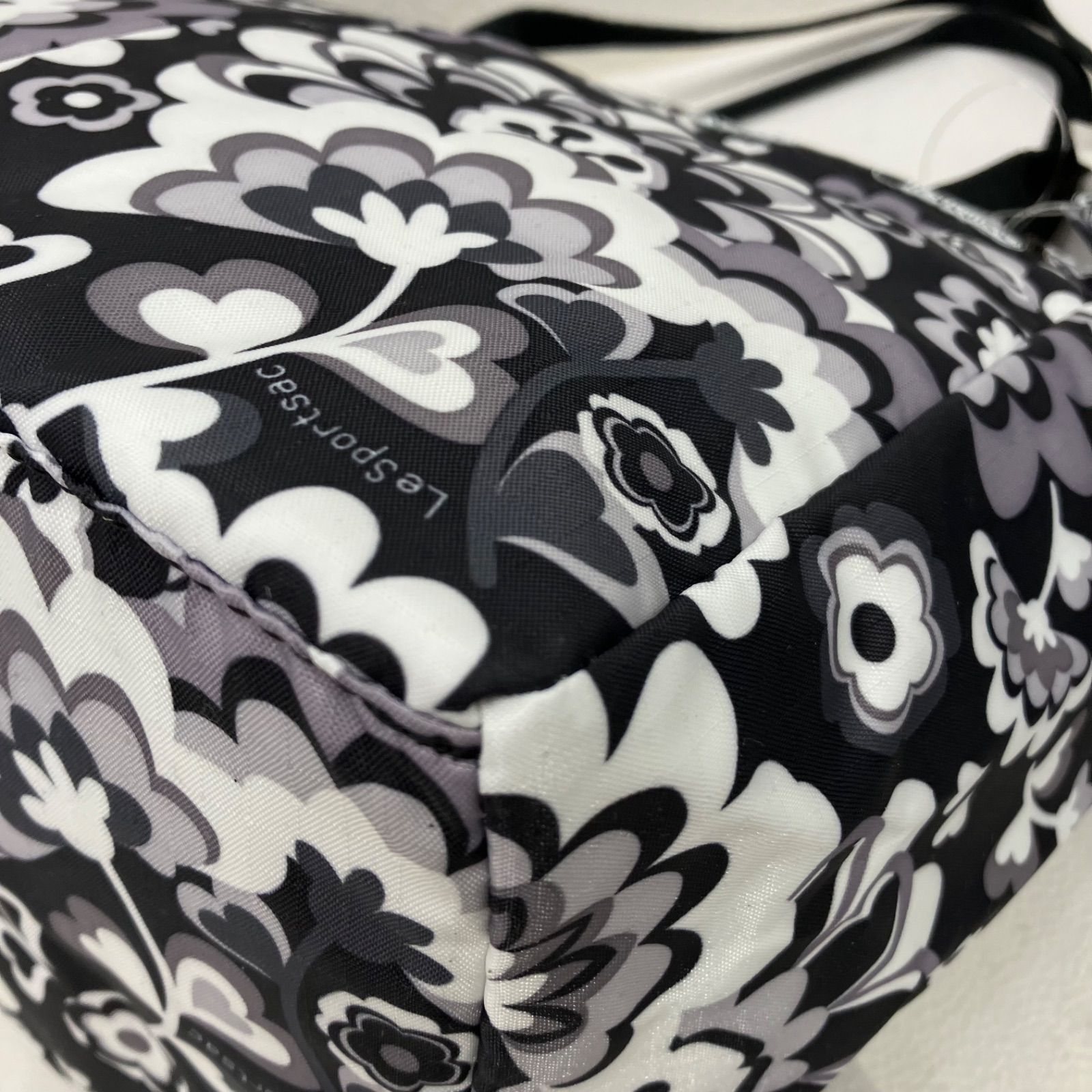 7577 LeSportsac レスポートサック ハンドバッグ トートバッグ