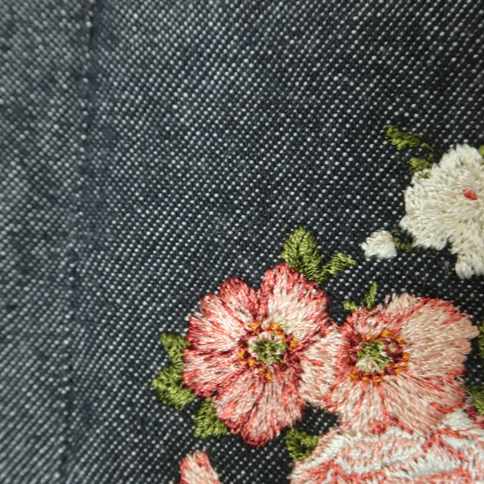 極美品　ピンクハウス 刺繍柄ロングスカート　ロングスカート デニム地 美品】ピンクハウス☆お花の刺繍付き♪デニムスカート 大きいサイズL